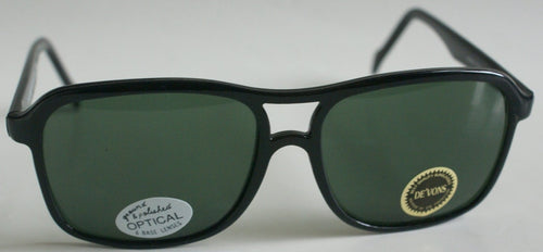 True Vintage Classic Sports Double Bridge Navigator w/Ground & Polish optical G-15 glass lens