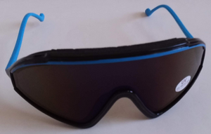 Vintage Blade frame ski sunglasses w/iridium lens tint & foam on upper frame